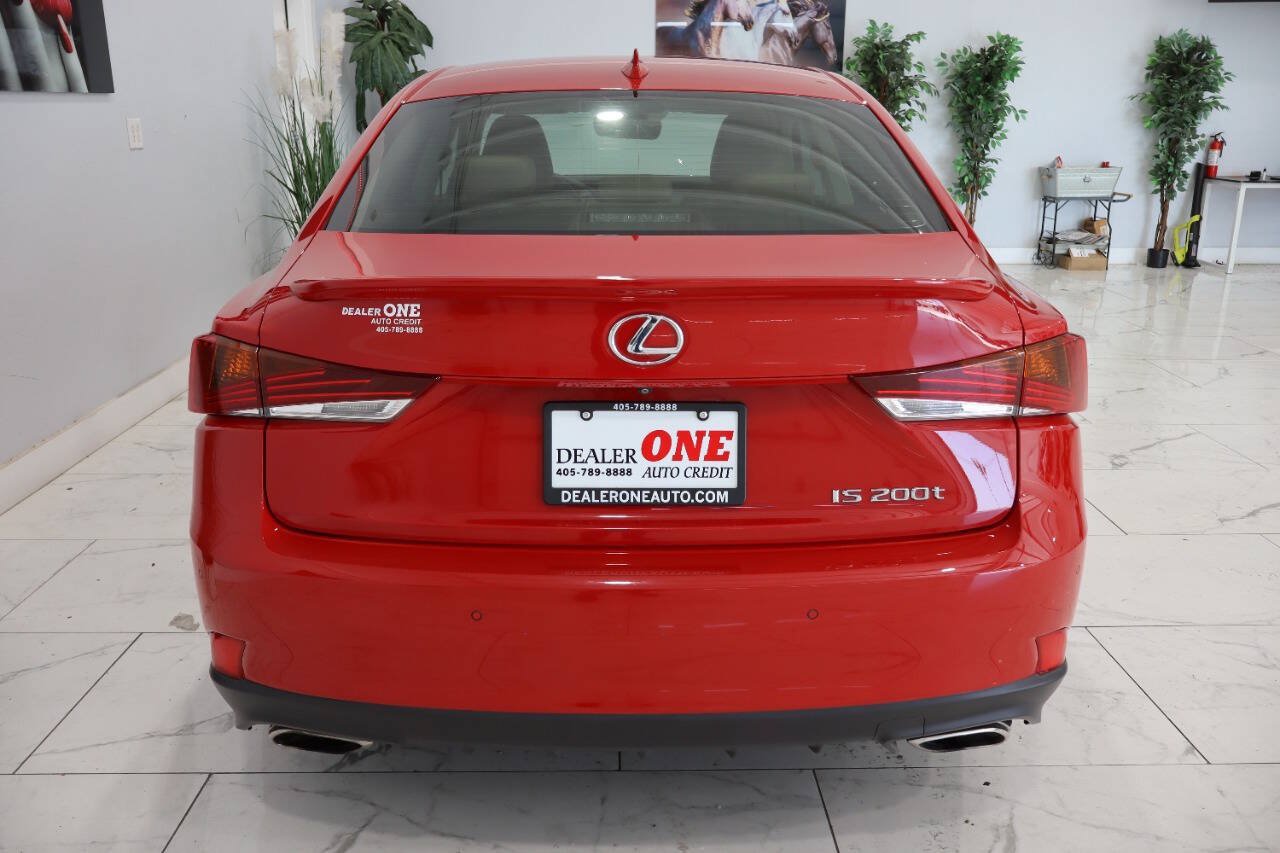 Used 2017 Lexus IS 200t w/ Premium Package RWD image 5