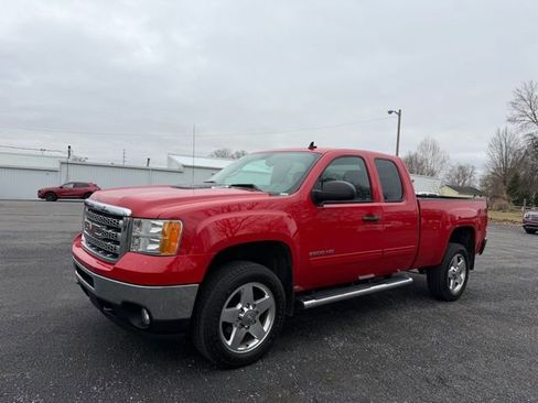 Used 2013 GMC Sierra 2500 SLE w/ SLE Preferred Package image 3