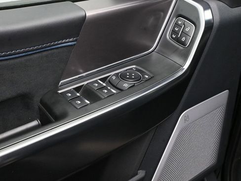 New 2025 Ford F150 Platinum w/ Equipment Group 702A High image 9