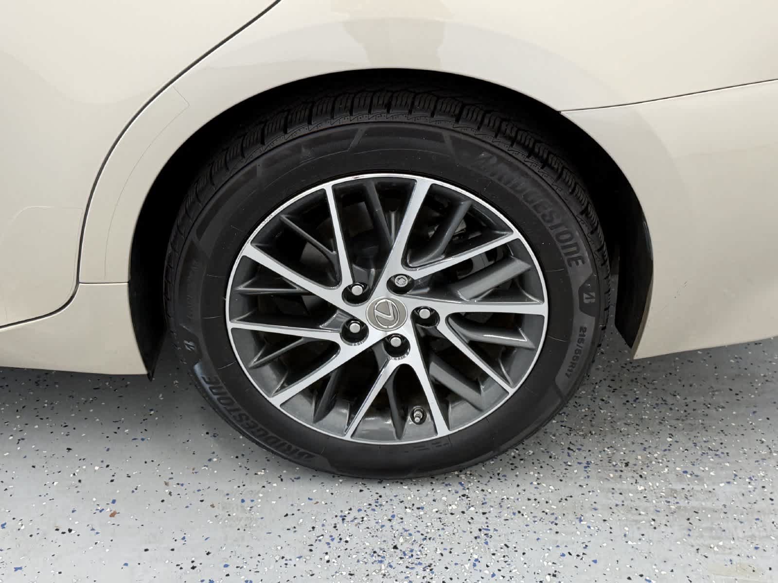 Used 2017 Lexus ES 350 w/ Navigation System Package FWD image 25