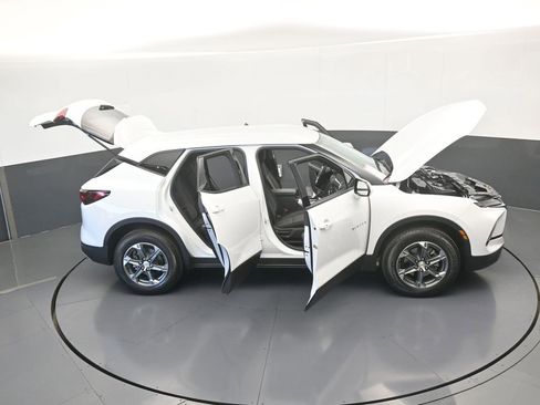 Used 2024 Chevrolet Blazer LT image 68