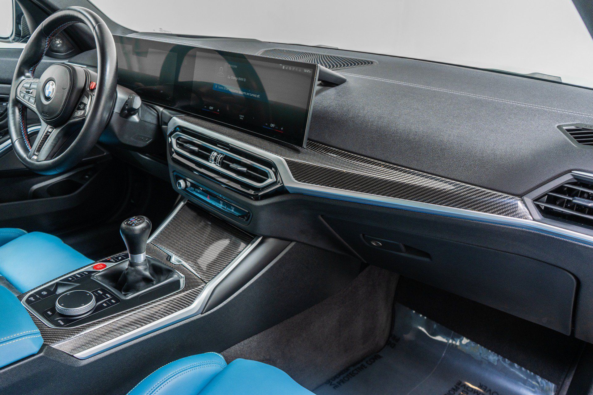 Used 2023 BMW M3 w/ M Carbon Exterior Package RWD image 14