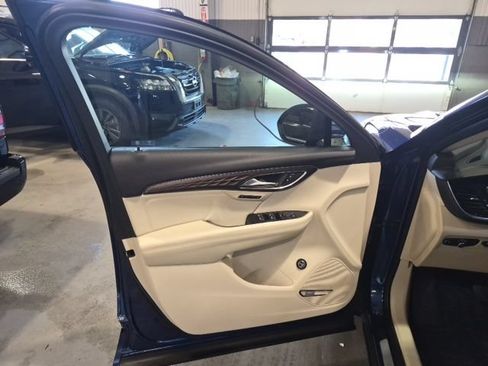 Used 2023 Buick Envision Avenir AWD/4WD image 10