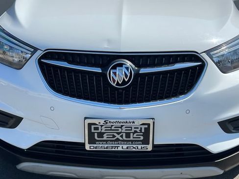 Used 2021 Buick Encore Preferred w/ Safety Package II AWD/4WD image 4