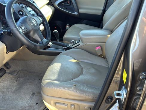 Used 2011 Toyota RAV4 Limited image 3