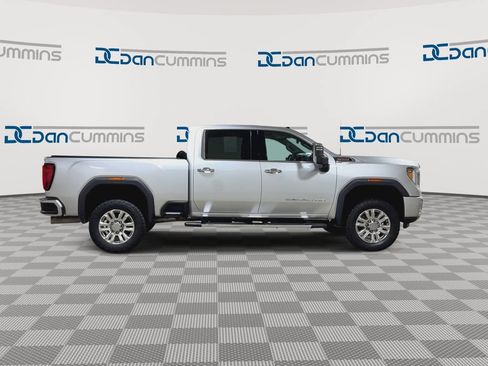 Used 2021 GMC Sierra 2500 Denali w/ Denali Ultimate Package AWD/4WD image 9