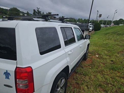 Used 2016 Jeep Patriot High Altitude FWD image 4