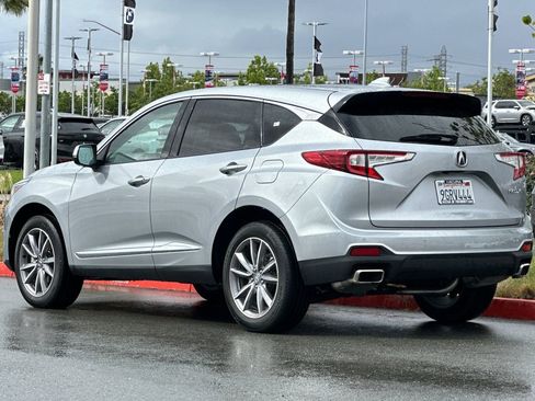 Used 2023 Acura RDX w/ Technology Package FWD image 6