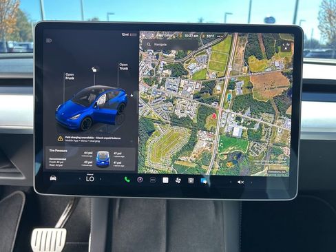 Used 2024 Tesla Model Y Performance image 19