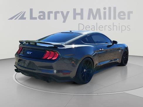 Used 2018 Ford Mustang GT Premium w/ GT Performance Package RWD image 5
