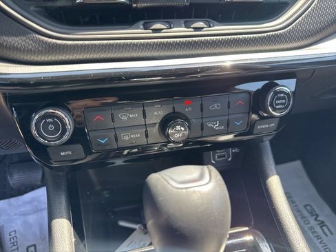 Used 2025 Jeep Compass Trailhawk AWD/4WD image 37