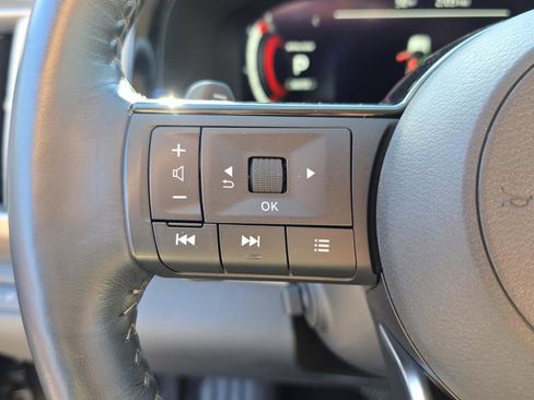 Used 2022 Nissan Pathfinder Platinum w/ Cargo Package image 24