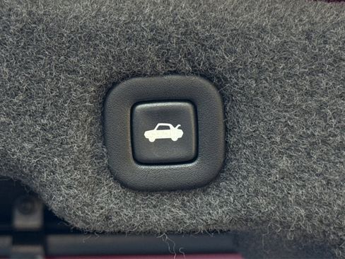 Used 2006 Cadillac XLR image 45