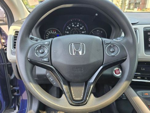 Used 2017 Honda HR-V EX image 18