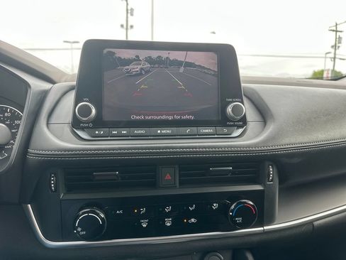 Used 2021 Nissan Rogue S AWD/4WD image 24