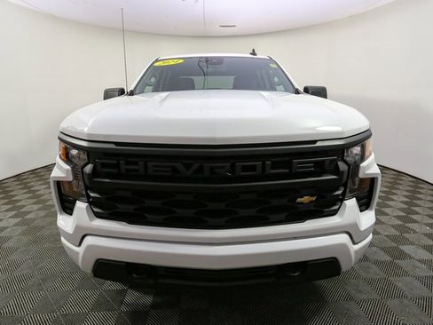 Used 2024 Chevrolet Silverado 1500 Custom image 4
