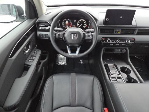 Used 2025 Honda Pilot EX-L image 25