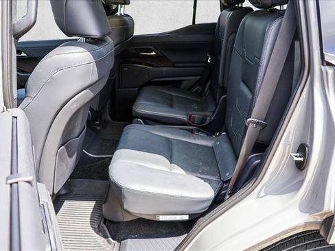 Used 2024 Lexus GX 550 w/ Accessory Package (Z1) AWD/4WD image 23