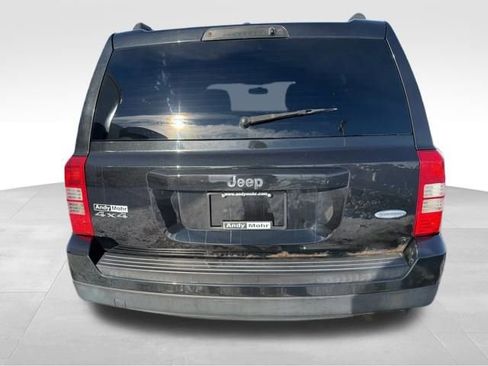 Used 2011 Jeep Patriot Latitude image 10