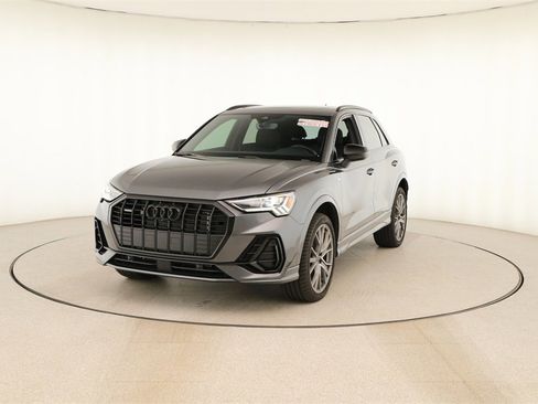 Certified 2025 Audi Q3 2.0T Premium Plus w/ Premium Plus Package image 12