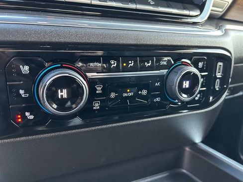 Used 2025 Chevrolet Silverado 2500 High Country w/ High Country Premium Package image 28