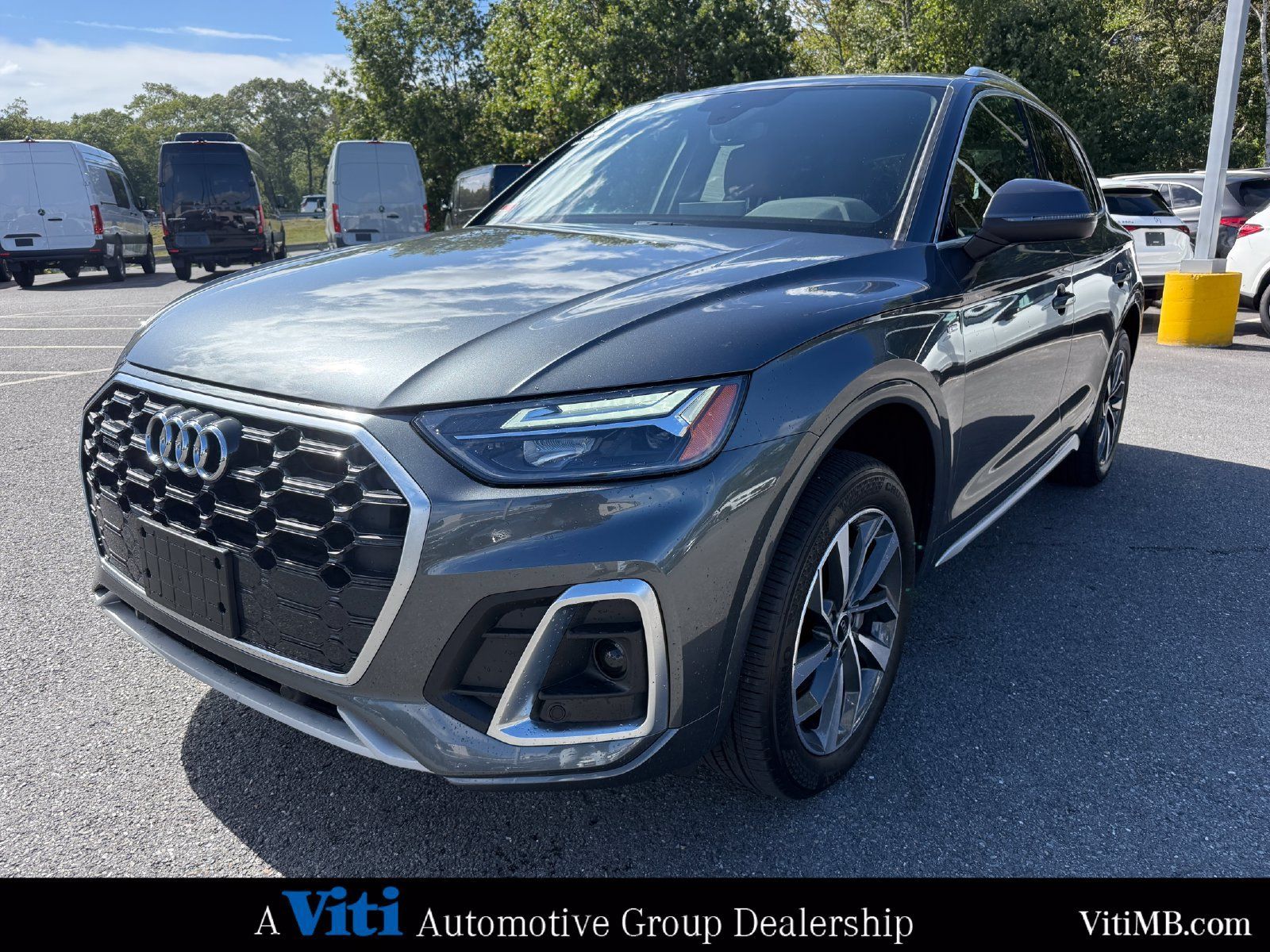 Used 2022 Audi Q5 2.0T Premium w/ Convenience Package AWD/4WD image 4