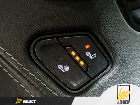 Used 2019 Chevrolet Tahoe LT w/ LT Signature Package AWD/4WD image 22