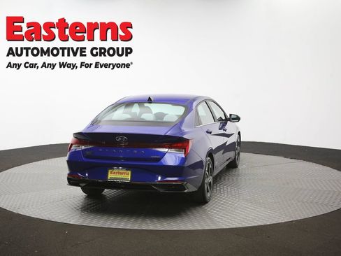Used 2023 Hyundai Elantra Limited w/ Preferred Accessory Package FWD image 41