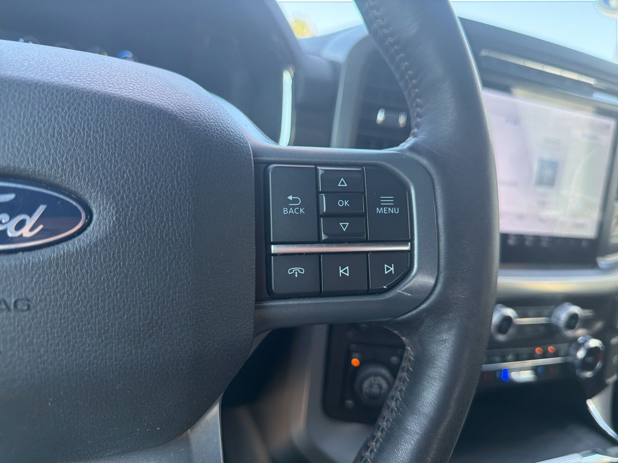 Used 2024 Ford F150 Lariat w/ FX4 Off-Road Package AWD/4WD image 19