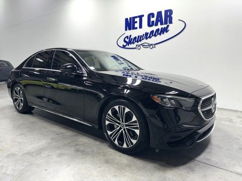 Used 2025 Mercedes-Benz E 350 Sedan image 4