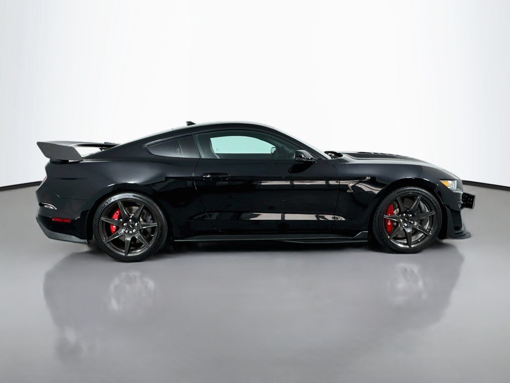 Used 2022 Ford Mustang Shelby GT500 w/ Carbon Fibre Track Pack RWD image 5