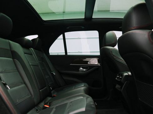 Used 2023 Mercedes-Benz GLE 53 AMG 4MATIC image 29