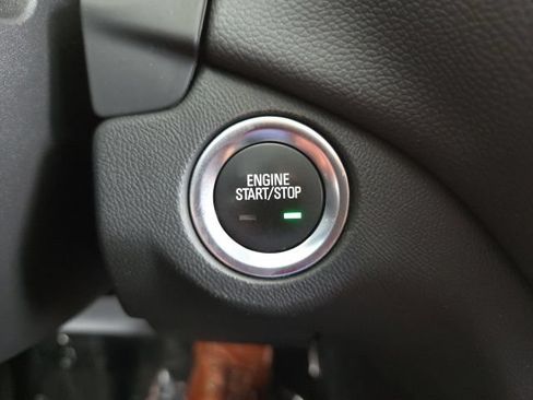 Used 2022 Chevrolet Equinox LT AWD/4WD image 9