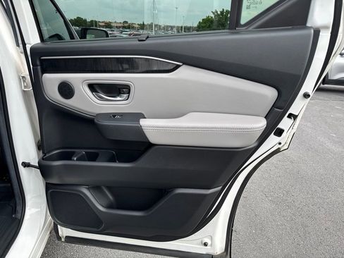 Certified 2024 Honda Pilot Elite image 41