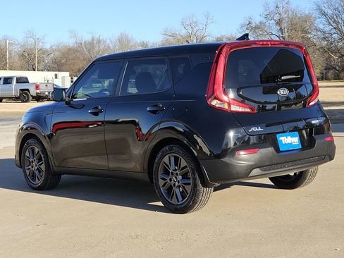 Used 2021 Kia Soul EX image 9