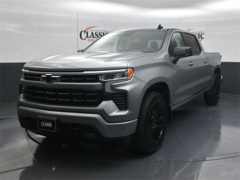 Used 2024 Chevrolet Silverado 1500 RST image 4
