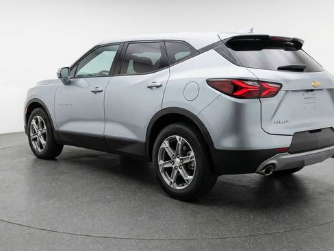 Used 2025 Chevrolet Blazer LT image 6