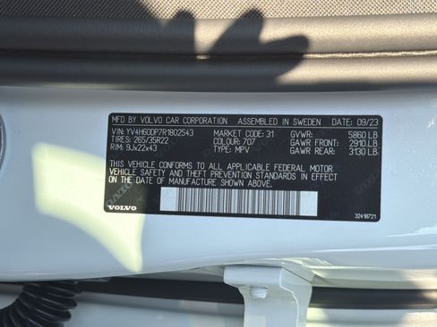 Certified 2024 Volvo XC60 T8 Polestar w/ Protection Package Premier AWD/4WD image 37