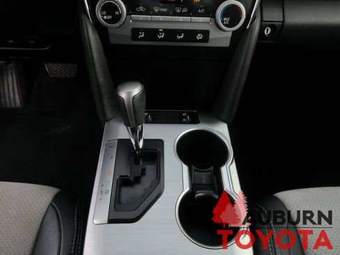 Used 2012 Toyota Camry SE image 19