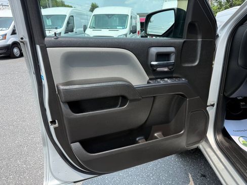 Used 2019 Chevrolet Silverado 1500 W/T w/ WT Convenience Package AWD/4WD image 11