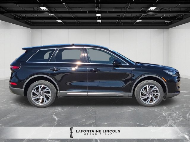 Used 2024 Lincoln Corsair AWD image 6
