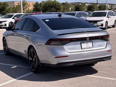 Used 2024 Honda Accord Sport image 4