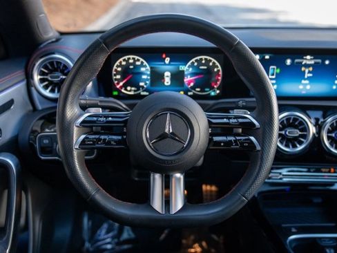 Used 2024 Mercedes-Benz CLA 250 image 22