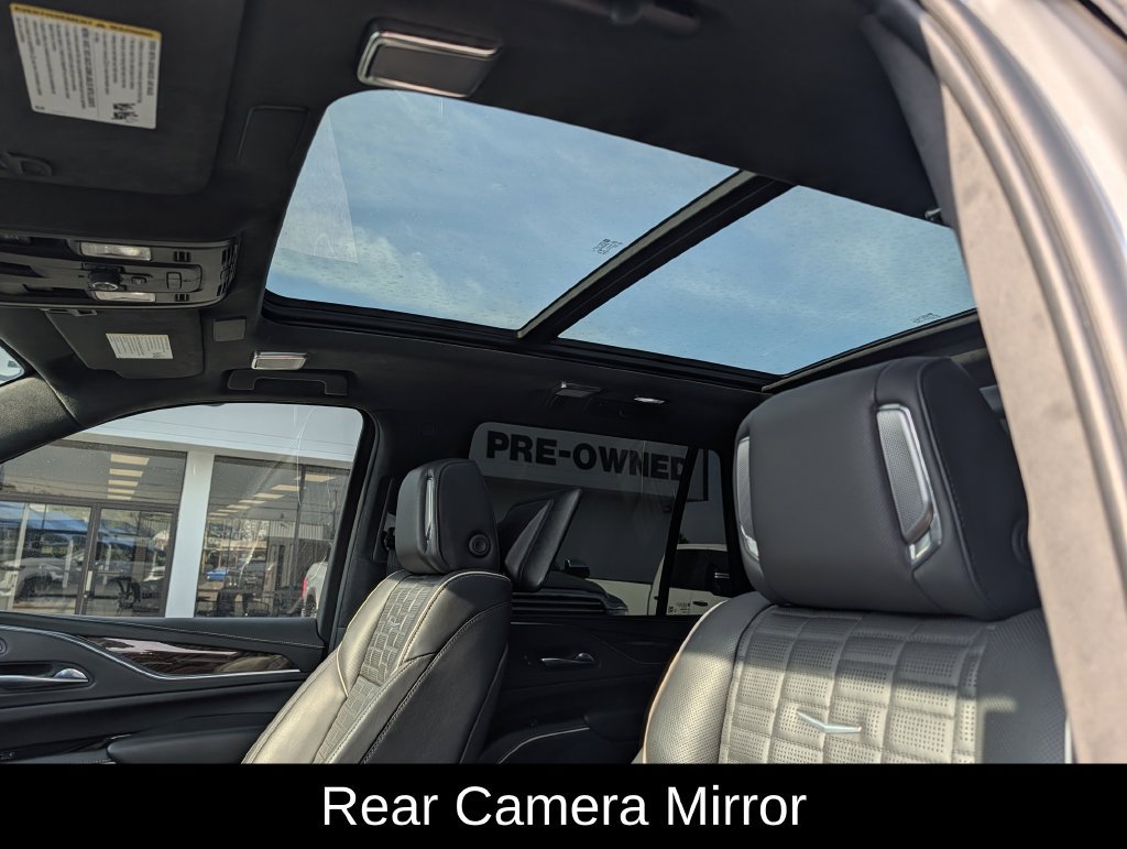 Used 2022 Cadillac Escalade Premium Luxury Platinum w/ Heavy-Duty Trailer Package AWD/4WD image 28