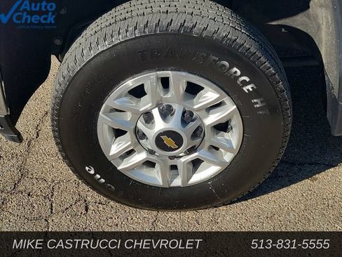 Used 2025 Chevrolet Silverado 2500 LT w/ Convenience Package AWD/4WD image 9