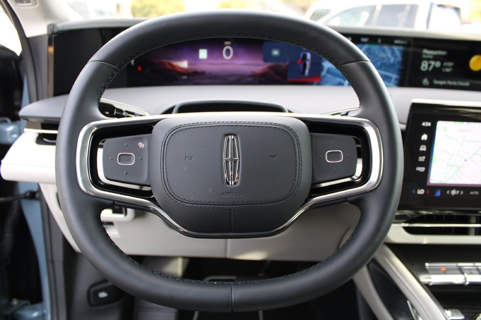 Used 2026 Lincoln Nautilus Reserve AWD/4WD image 36