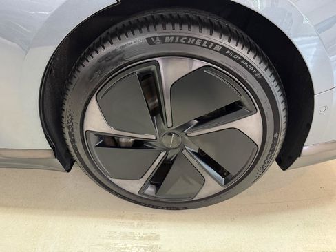 Used 2024 Lucid Air Touring AWD/4WD image 26