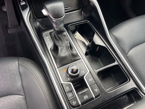 Certified 2021 Kia Sorento EX image 17