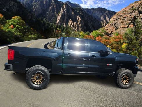 Used 2017 Chevrolet Silverado 1500 LTZ Z71 w/ LTZ Plus Package AWD/4WD image 2