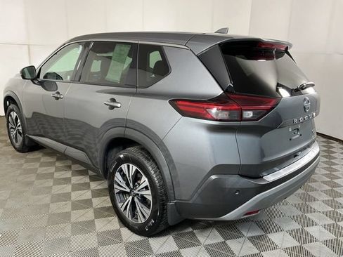 Used 2021 Nissan Rogue SV FWD image 10